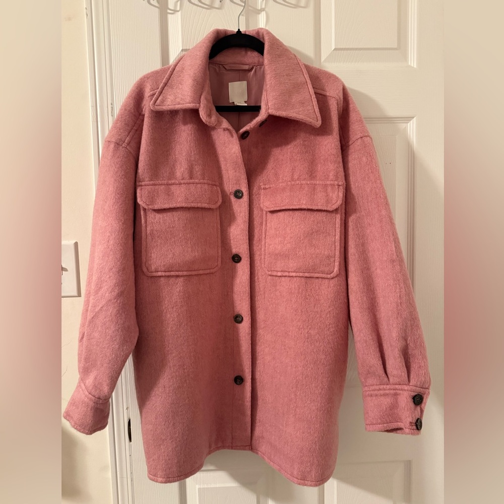Pink H&M Fleece Shacket Button Up Shirt Jacket Oversized Size XL. Non-smoking.